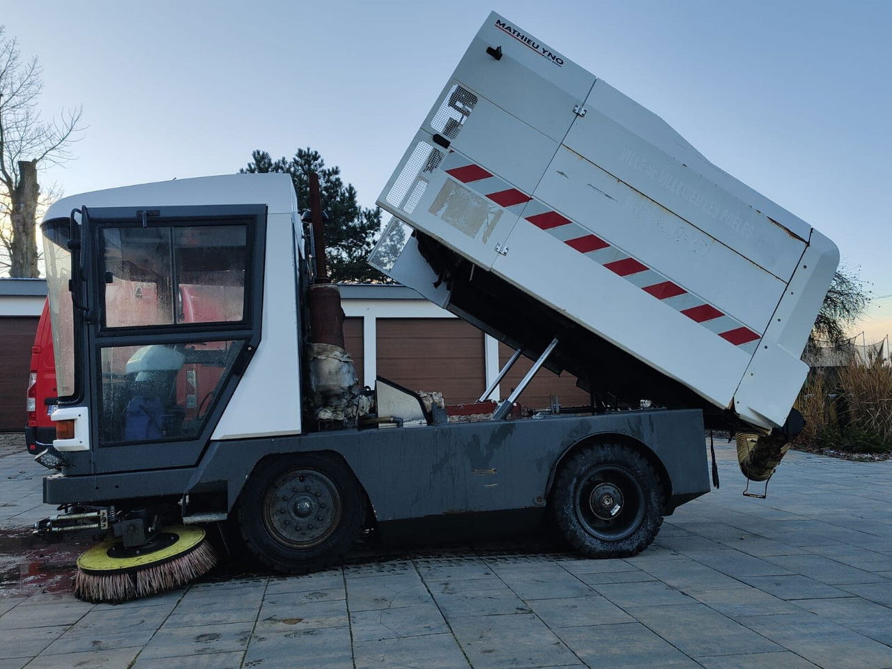 Diversen Yno Ravo 5002 530 C 540 NA CZĘŚCI Mathieu Yno Ravo 5002 530 C 540 NA CZ - Penyapu jalan: gambar 2 Diversen Yno Ravo 5002 530 C 540 NA CZĘŚCI Mathieu Yno Ravo 5002 530 C 540 NA CZ - Penyapu jalan: gambar 2