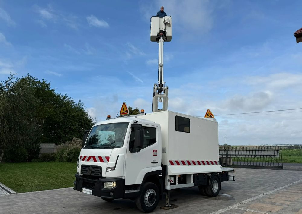 Renault D - Platform udara yang dipasang di truk: gambar 3 Renault D - Platform udara yang dipasang di truk: gambar 3