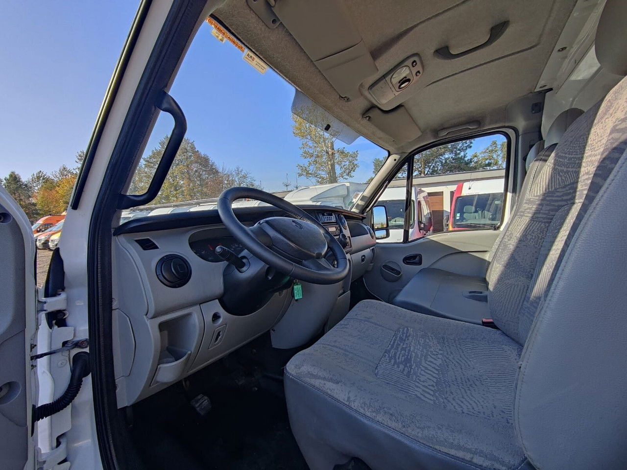 Leasing Renault Mascott 3.0  Renault Mascott 3.0: gambar 12