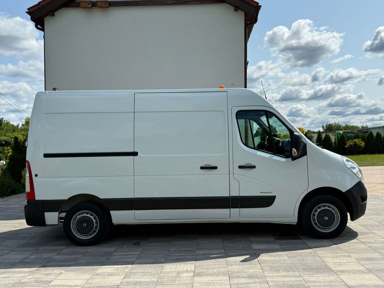 Renault Master 2.3 Blaszak Klimatyzacja Hak Kamera cofania - Van panel: gambar 4 Renault Master 2.3 Blaszak Klimatyzacja Hak Kamera cofania - Van panel: gambar 4