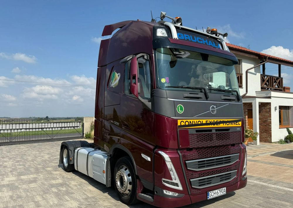 Volvo FH 500 - Tractor head: gambar 2 Volvo FH 500 - Tractor head: gambar 2