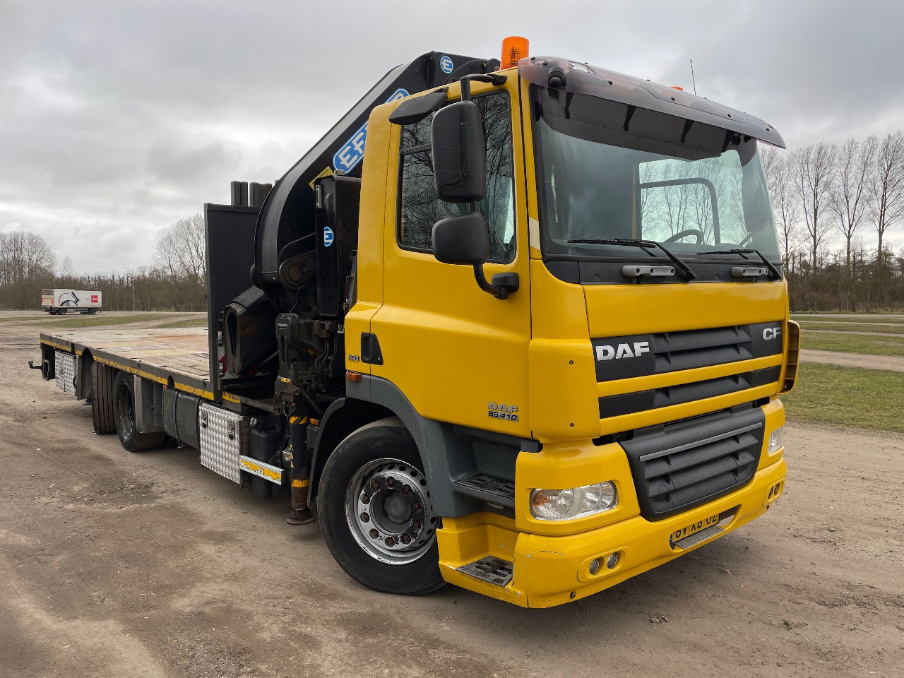 DAF 85.410 Met Effer 470 6s laadkraan ladekran loadercrane crane palfinger hiab - Truk derek: gambar 5 DAF 85.410 Met Effer 470 6s laadkraan ladekran loadercrane crane palfinger hiab - Truk derek: gambar 5