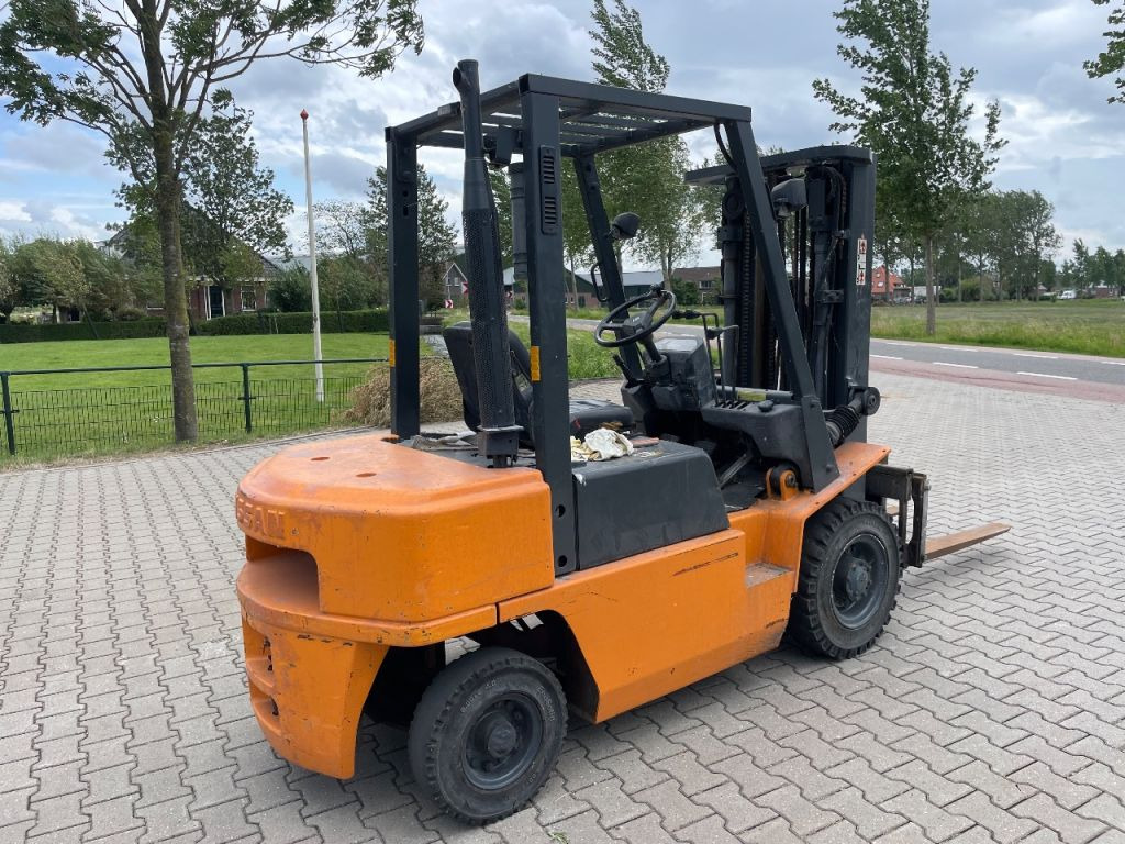Nissan FJ02A25U 2.5 ton diesel triplo freelift heftruck - Forklift: gambar 3 Nissan FJ02A25U 2.5 ton diesel triplo freelift heftruck - Forklift: gambar 3