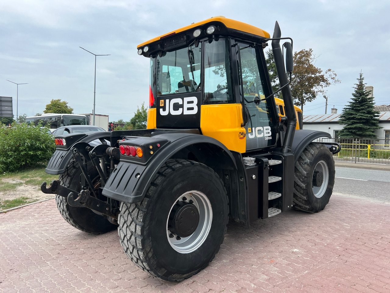 JCB Fastrac 3200 Sisu Xtra - Traktor: gambar 4 JCB Fastrac 3200 Sisu Xtra - Traktor: gambar 4