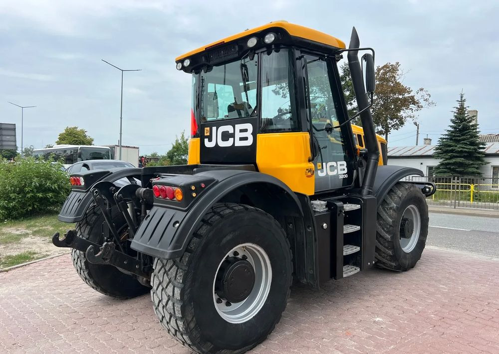 JCB Fastrac 3200 Sisu Xtra - Traktor: gambar 4 JCB Fastrac 3200 Sisu Xtra - Traktor: gambar 4