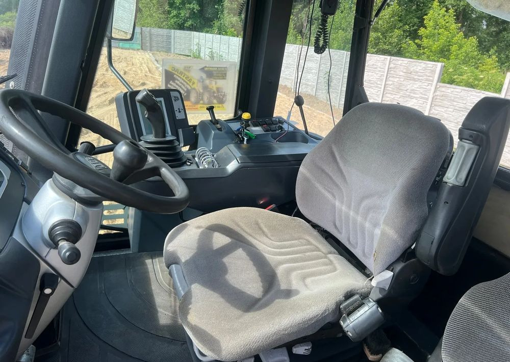Traktor JCB Fastrac 3230 Xtra: gambar 10