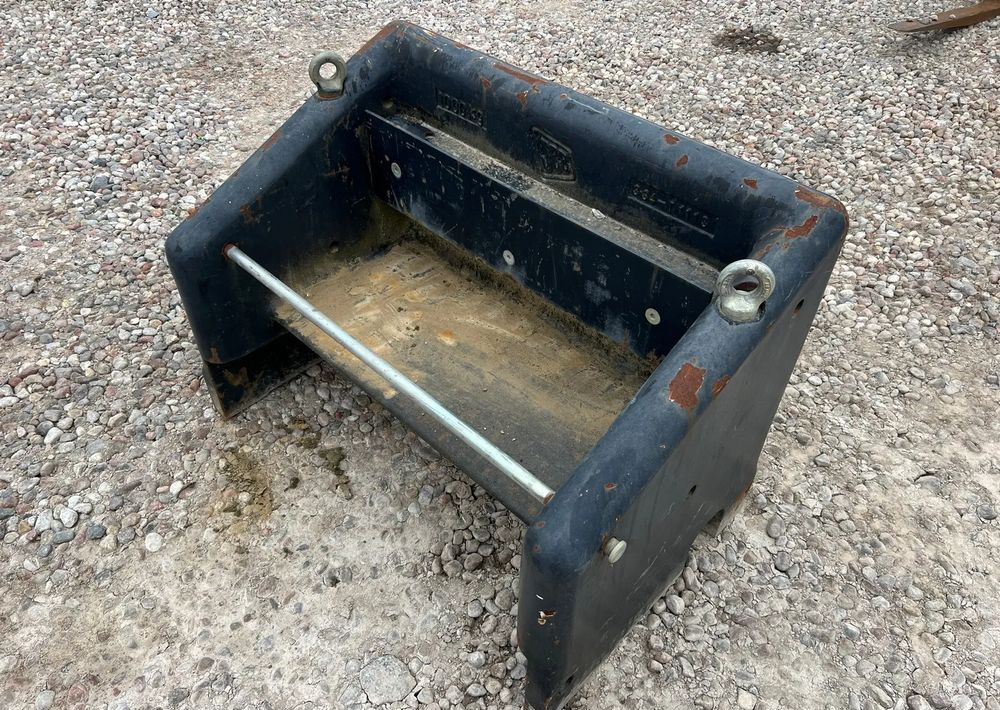 Obciążnik Kabinowy JCB 1000Kg - Counterweight: gambar 1 Obciążnik Kabinowy JCB 1000Kg - Counterweight: gambar 1
