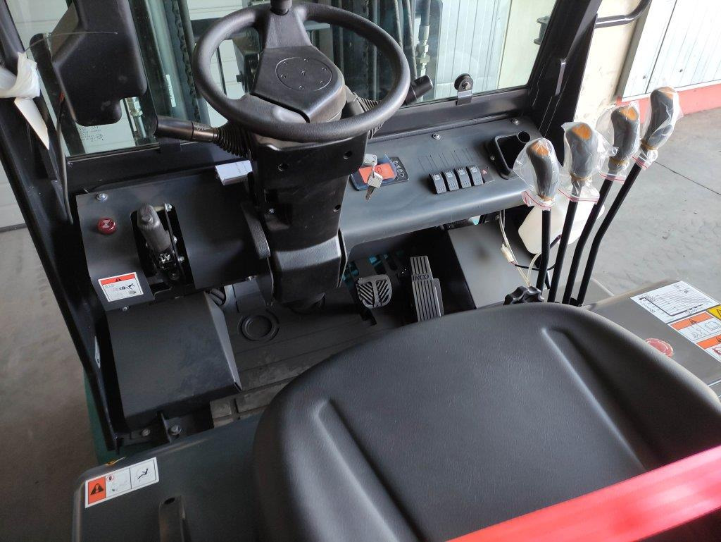 Baoli KBE30 - Forklift listrik: gambar 5 Baoli KBE30 - Forklift listrik: gambar 5