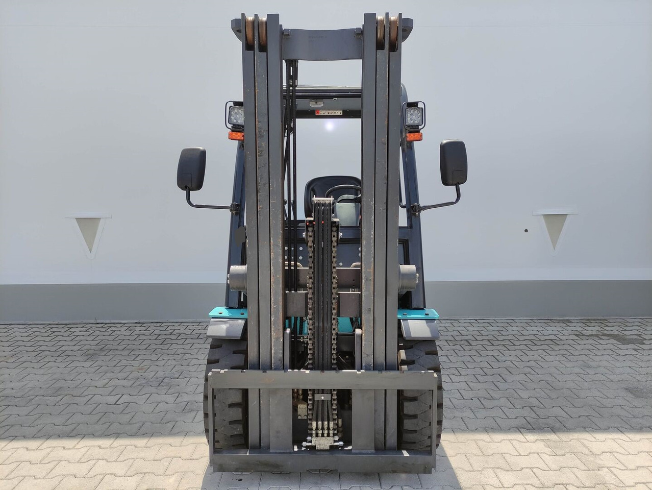 Baoli KBE35 - Forklift listrik: gambar 3 Baoli KBE35 - Forklift listrik: gambar 3