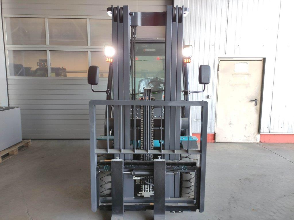 Baoli KBE35 - Forklift listrik: gambar 3 Baoli KBE35 - Forklift listrik: gambar 3