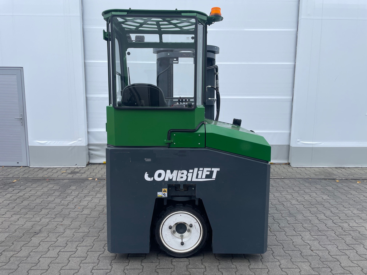 Combilift CBE 2500 - Loader empat arah: gambar 4 Combilift CBE 2500 - Loader empat arah: gambar 4