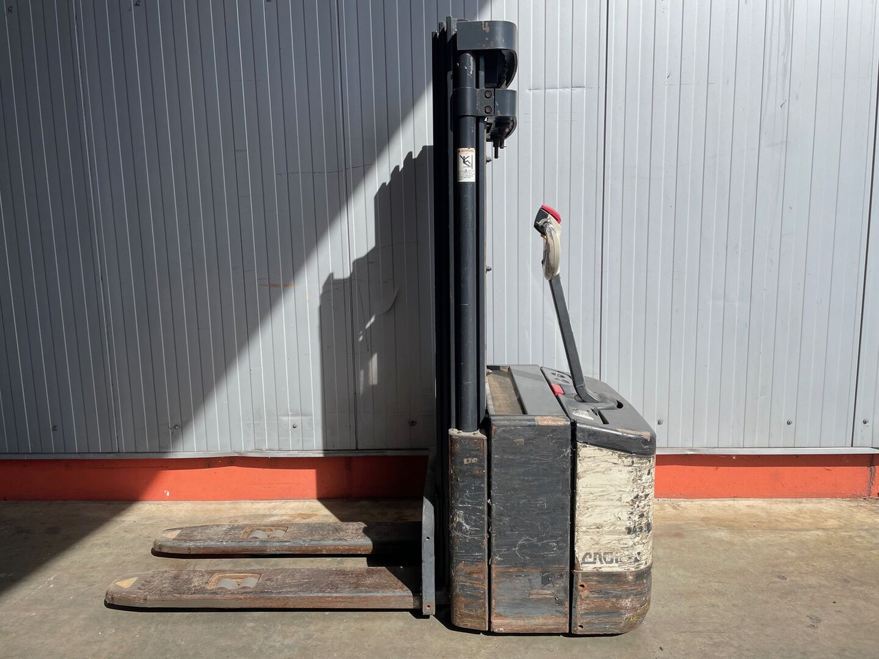 Crown WE2300 1.6 TT - Penumpuk: gambar 1 Crown WE2300 1.6 TT - Penumpuk: gambar 1