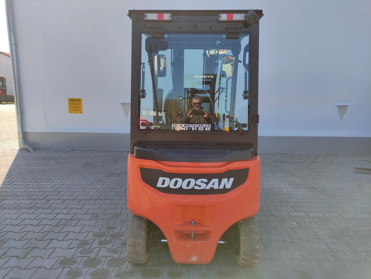 Doosan B20X-7 (Plus) - Forklift listrik: gambar 4 Doosan B20X-7 (Plus) - Forklift listrik: gambar 4