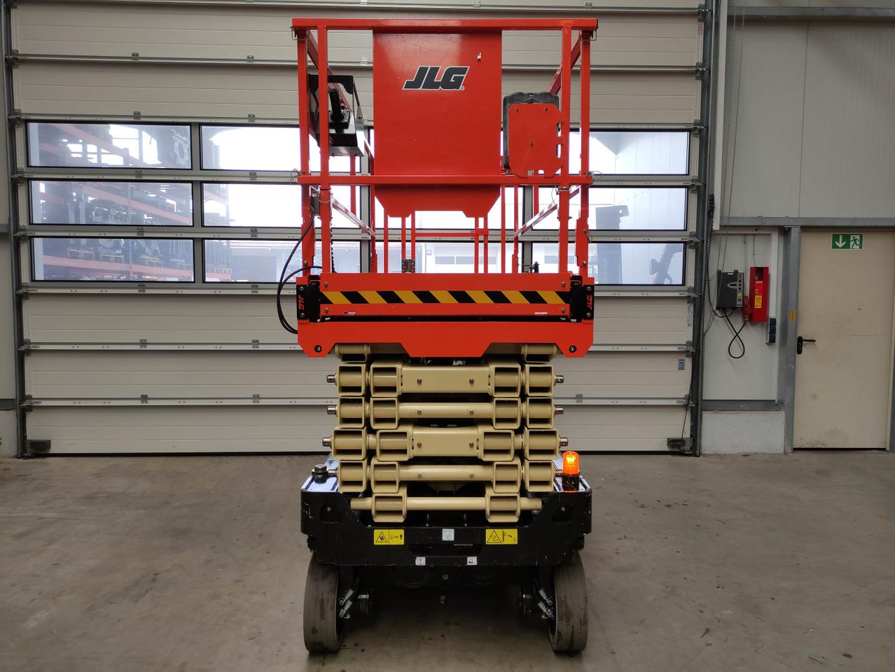 JLG 4045R - Scissor lifts: gambar 3 JLG 4045R - Scissor lifts: gambar 3