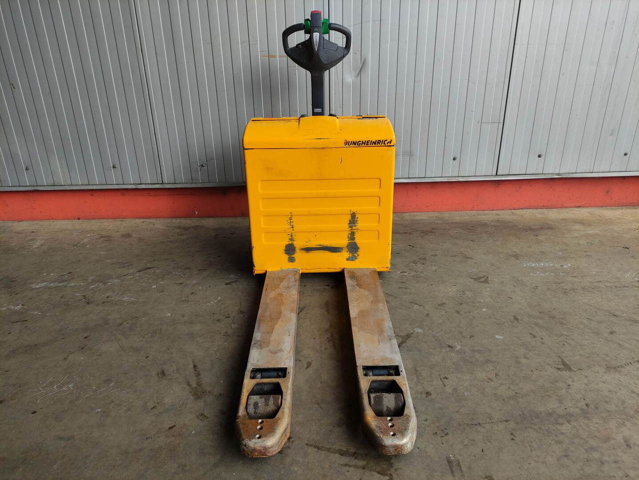 Jungheinrich EJE 120 - Truk pallet: gambar 3 Jungheinrich EJE 120 - Truk pallet: gambar 3