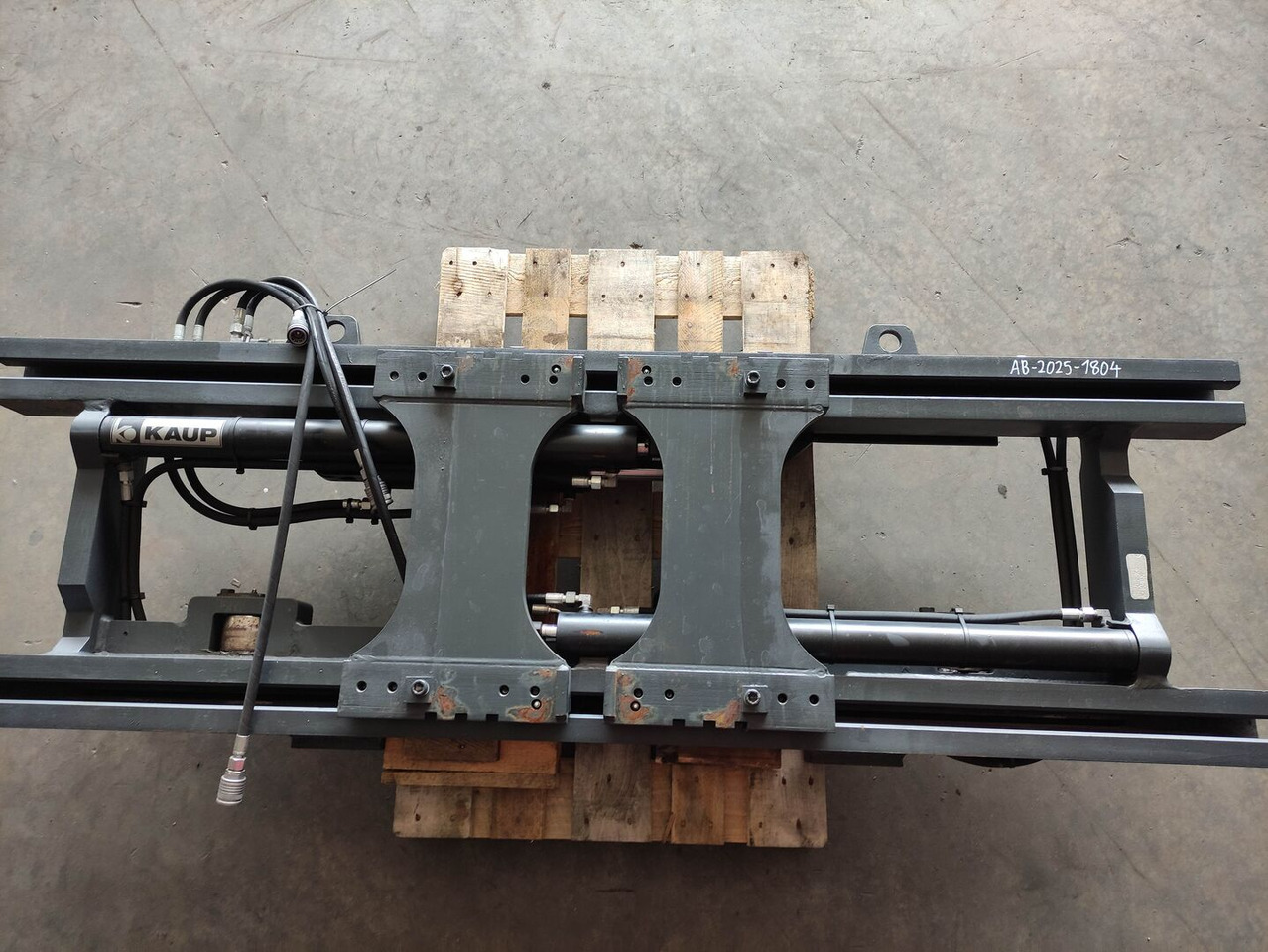 Kaup 10T466 - Garpu rumput: gambar 1 Kaup 10T466 - Garpu rumput: gambar 1