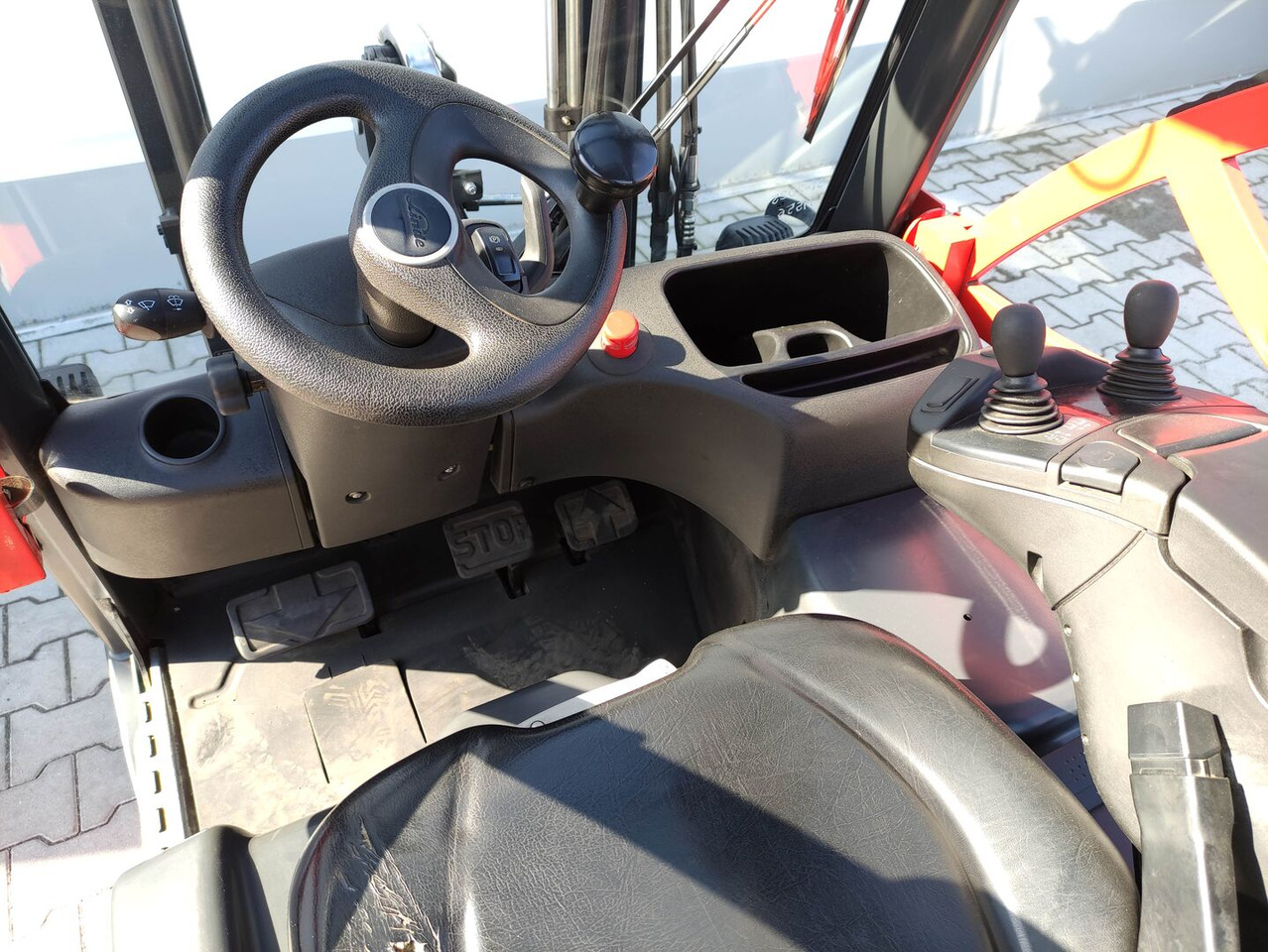 Linde E16-02-EVO-386 - Forklift listrik: gambar 5 Linde E16-02-EVO-386 - Forklift listrik: gambar 5