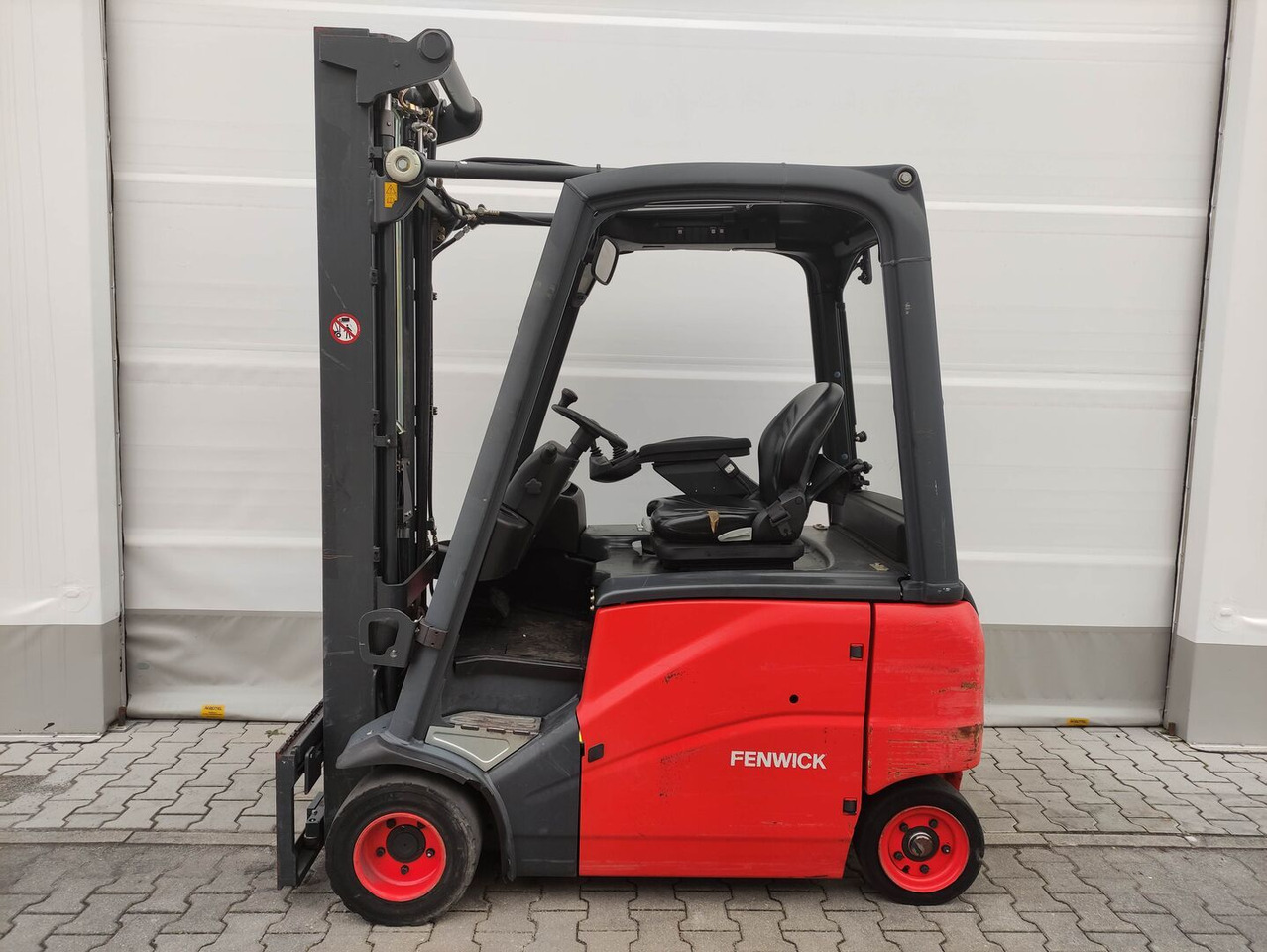 Linde E20PH-01-386 - Forklift listrik: gambar 1 Linde E20PH-01-386 - Forklift listrik: gambar 1