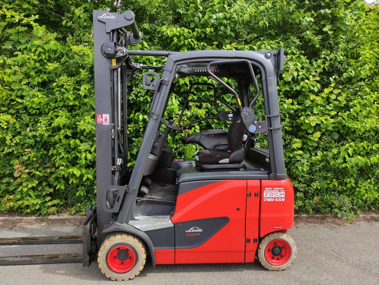 Linde E20PH-02-386-EVO - Forklift listrik: gambar 1 Linde E20PH-02-386-EVO - Forklift listrik: gambar 1