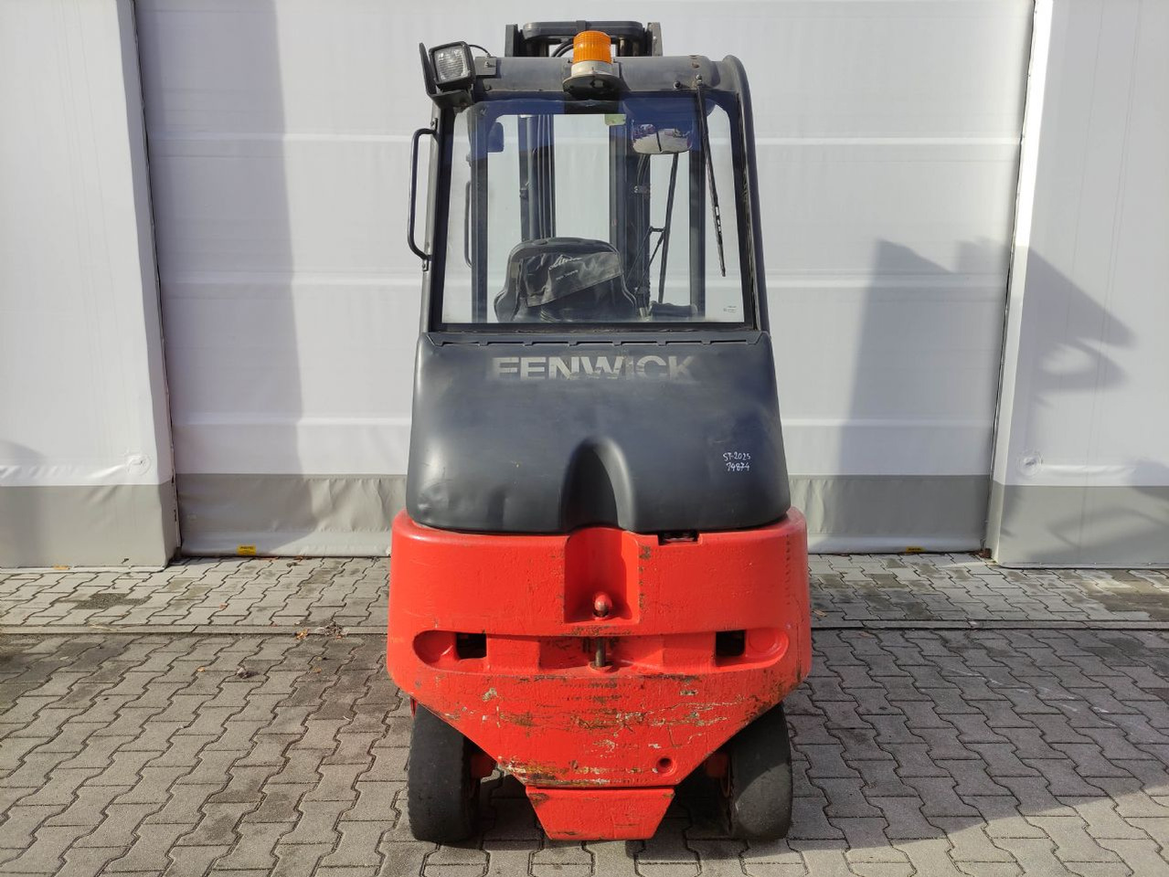 Linde E30/02/600-336 - Forklift listrik: gambar 4 Linde E30/02/600-336 - Forklift listrik: gambar 4