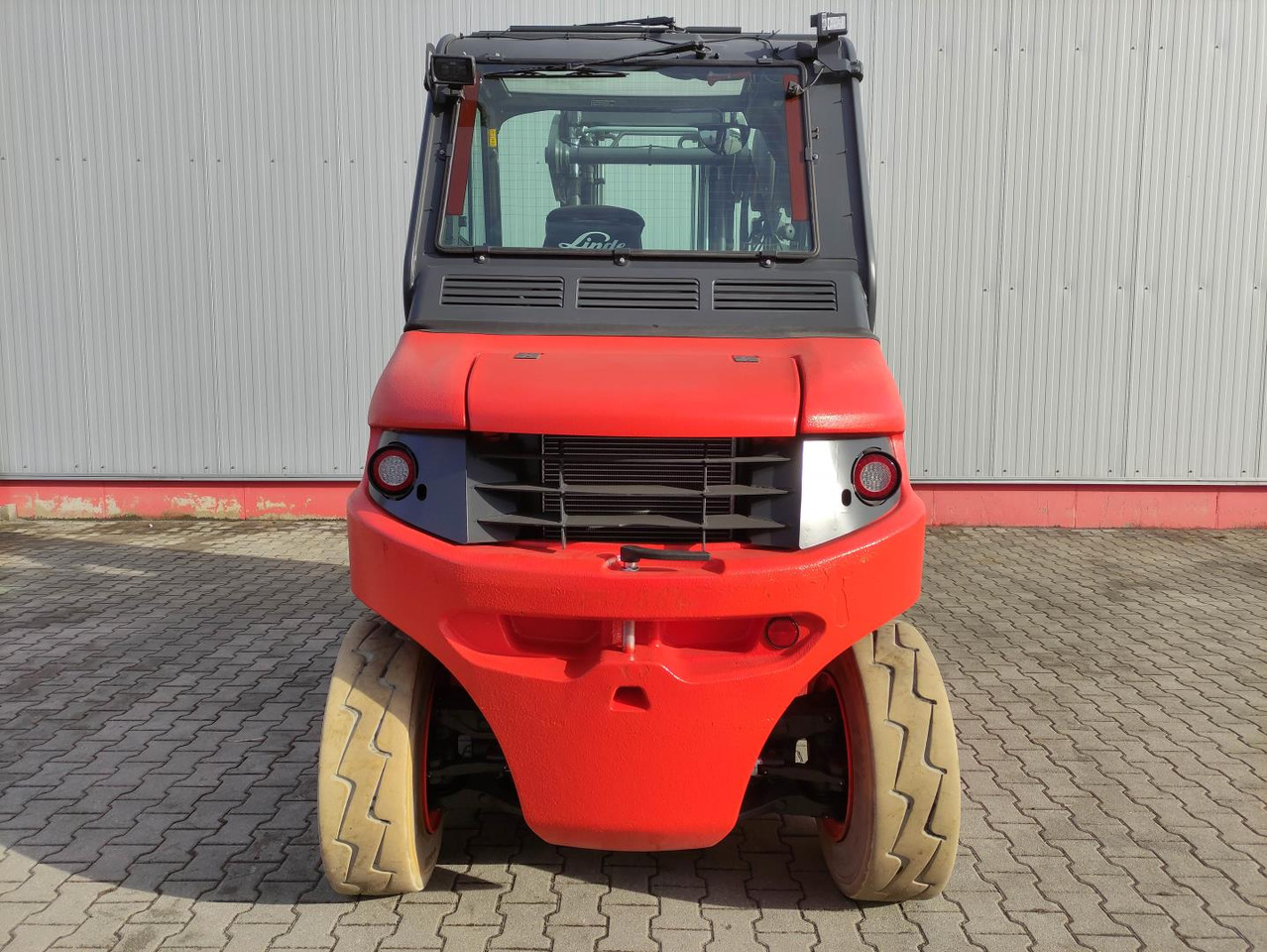Linde E80-01-127 - Forklift listrik: gambar 4 Linde E80-01-127 - Forklift listrik: gambar 4