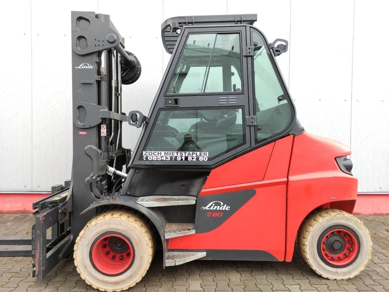 Linde E80-01-127 - Forklift listrik: gambar 1 Linde E80-01-127 - Forklift listrik: gambar 1
