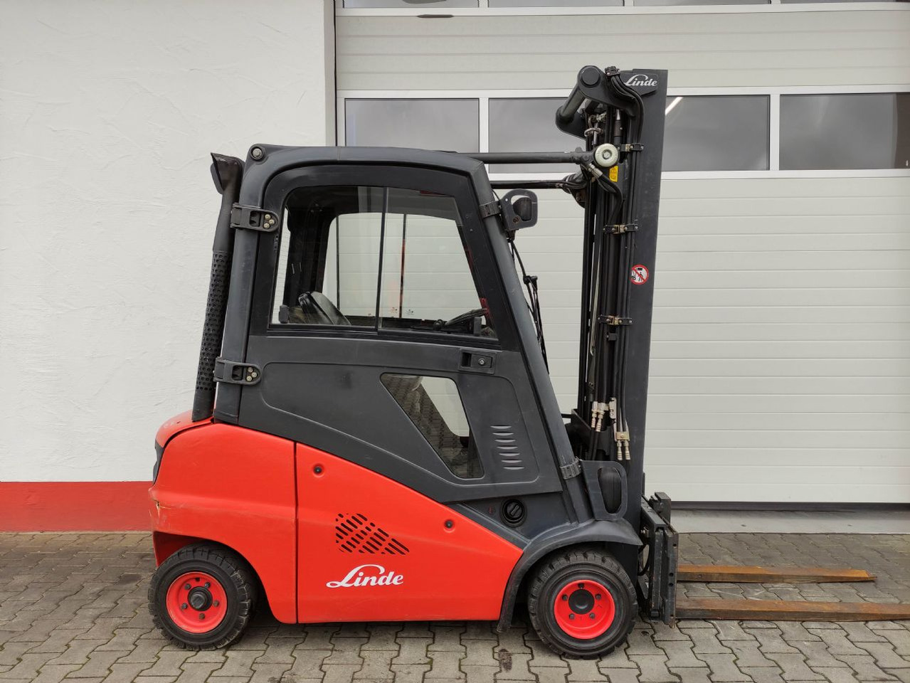 Linde H20D-01-391 - Forklift diesel: gambar 2 Linde H20D-01-391 - Forklift diesel: gambar 2