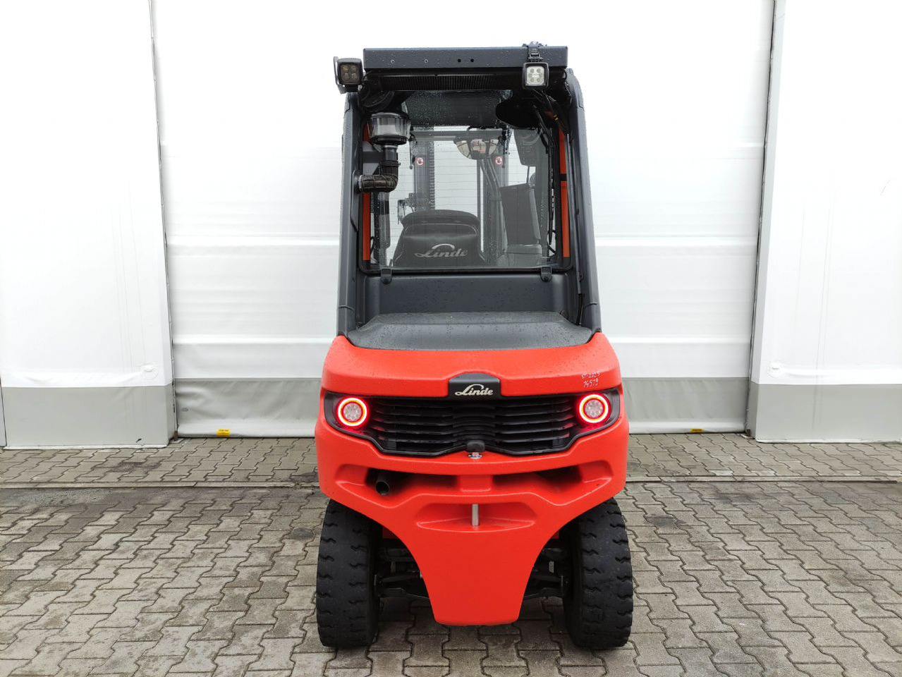 Linde H35D-01-120 (LACK NEU) - Forklift diesel: gambar 4 Linde H35D-01-120 (LACK NEU) - Forklift diesel: gambar 4