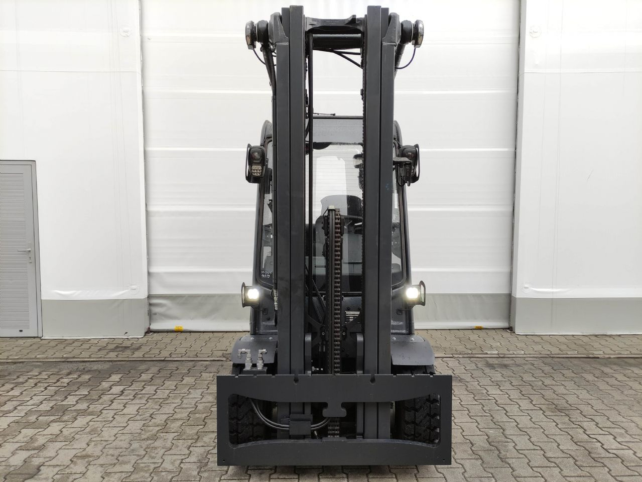 Linde H35D-01-120 (LACK NEU) - Forklift diesel: gambar 3 Linde H35D-01-120 (LACK NEU) - Forklift diesel: gambar 3