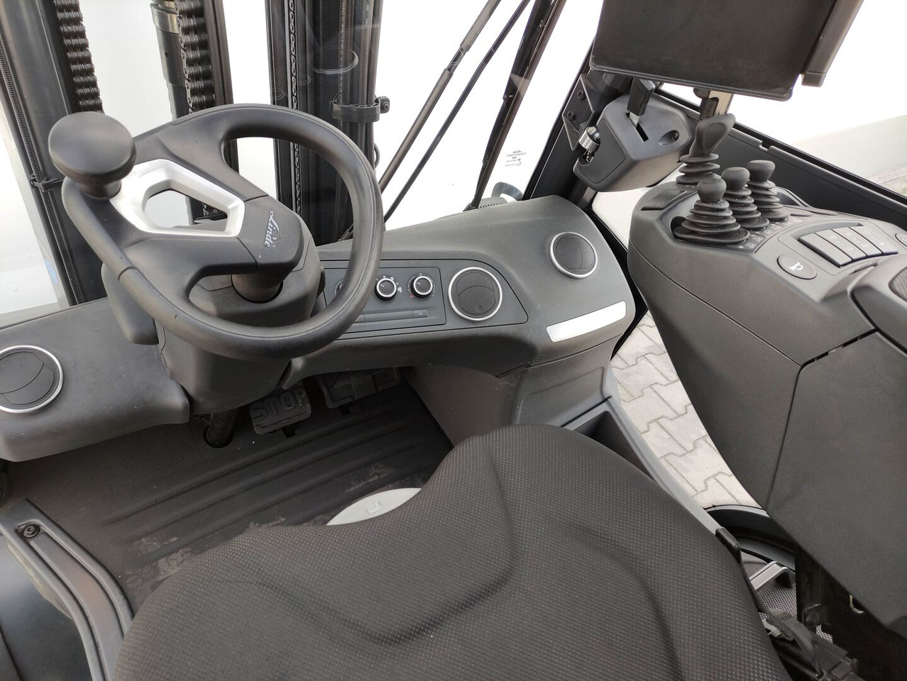 Linde H35D-01-120 (LACK NEU) - Forklift diesel: gambar 5 Linde H35D-01-120 (LACK NEU) - Forklift diesel: gambar 5