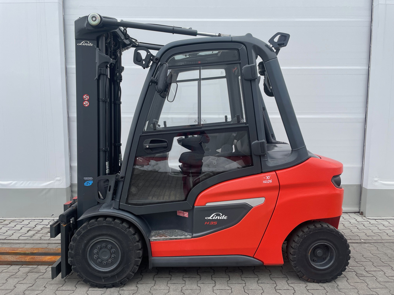 Linde H35D-01-1202 - Forklift diesel: gambar 1 Linde H35D-01-1202 - Forklift diesel: gambar 1