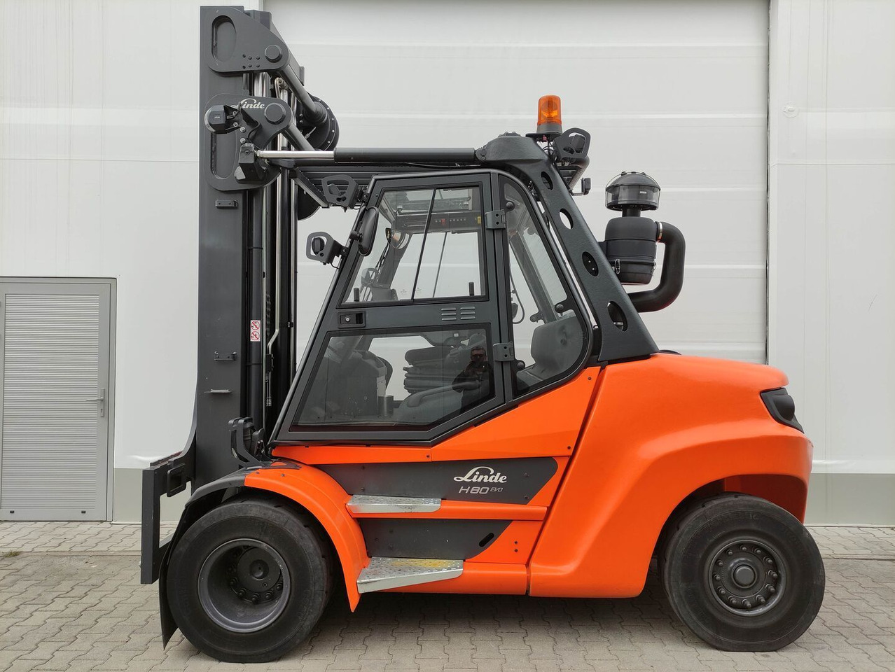 Linde H80D-03/900-396/EVO - Forklift diesel: gambar 1 Linde H80D-03/900-396/EVO - Forklift diesel: gambar 1