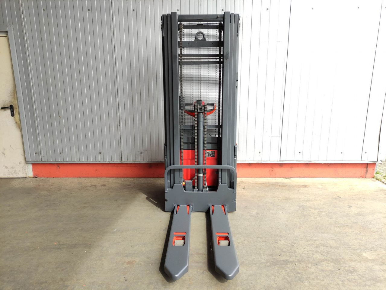 Linde L16-372 (LACK NEU) - Penumpuk: gambar 3 Linde L16-372 (LACK NEU) - Penumpuk: gambar 3