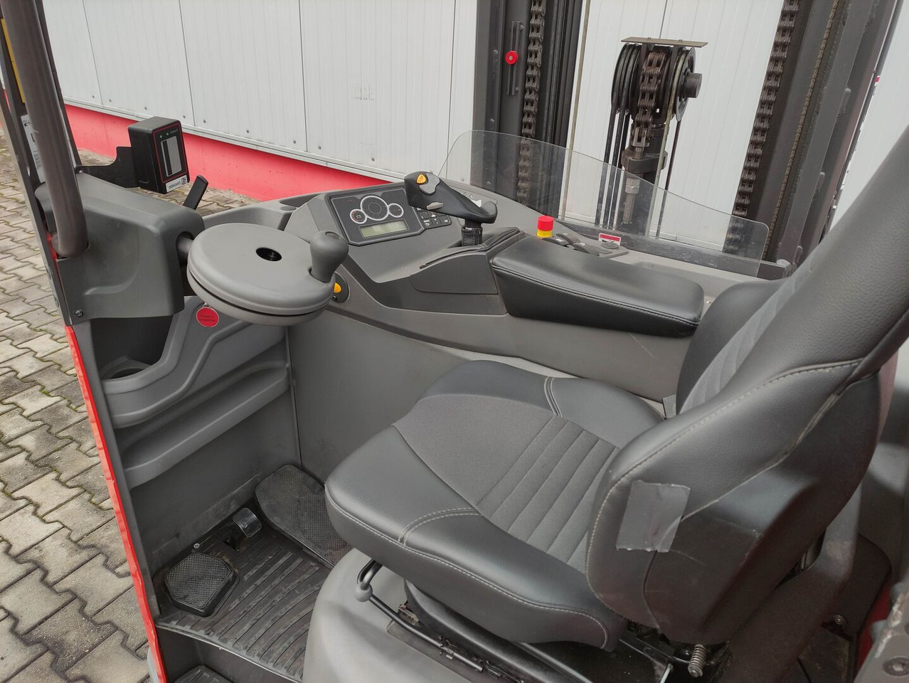 Linde R25F (UFW250TFVRF635) - Jangkauan truk: gambar 5 Linde R25F (UFW250TFVRF635) - Jangkauan truk: gambar 5