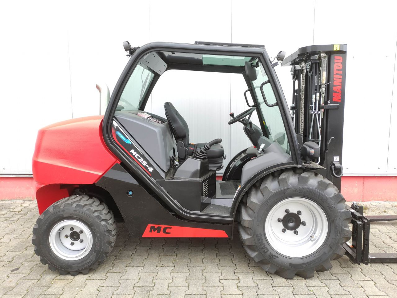 Manitou MC25-4 DK ST5 S1 (NEU) - Forklift medan kasar: gambar 2 Manitou MC25-4 DK ST5 S1 (NEU) - Forklift medan kasar: gambar 2