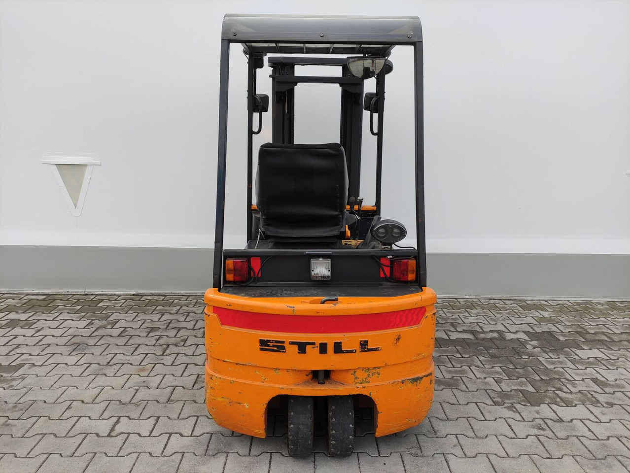 Still R20-16 - Forklift listrik: gambar 4 Still R20-16 - Forklift listrik: gambar 4