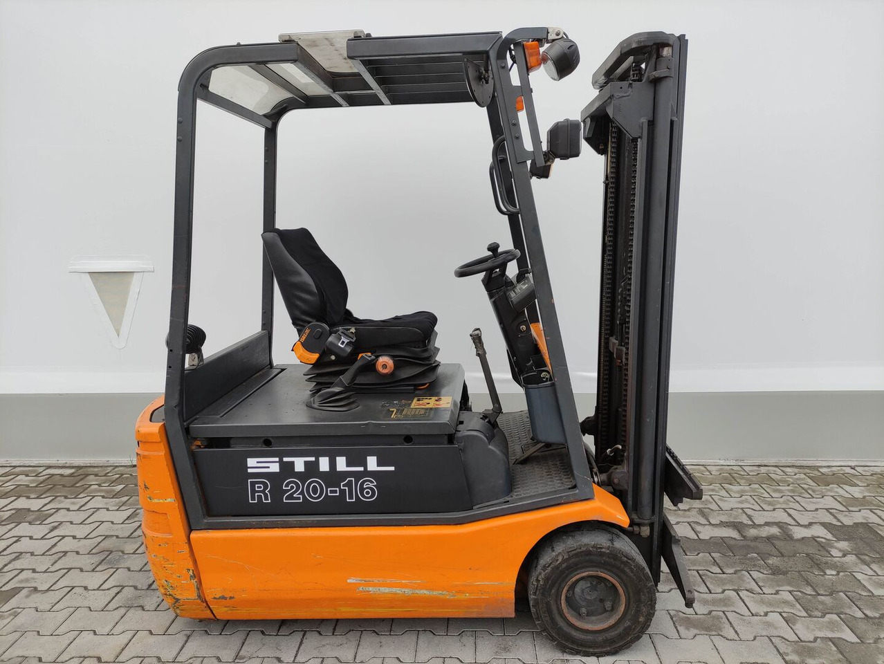 Still R20-16 - Forklift listrik: gambar 2 Still R20-16 - Forklift listrik: gambar 2