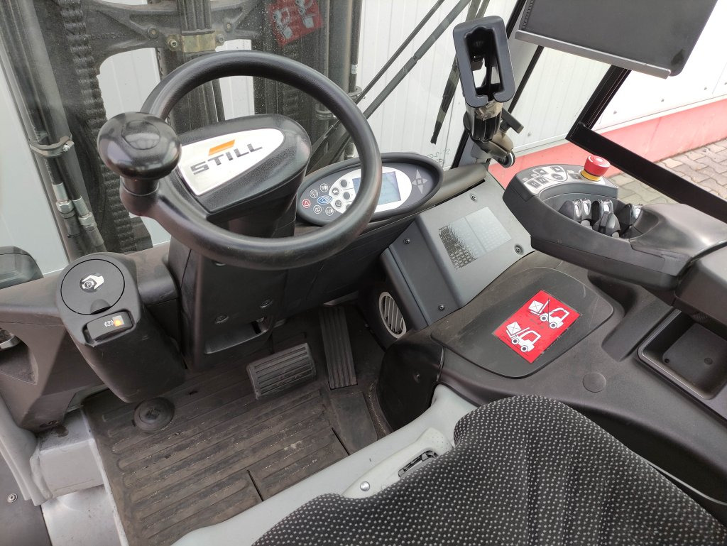 Still RX60-30 - Forklift listrik: gambar 5 Still RX60-30 - Forklift listrik: gambar 5