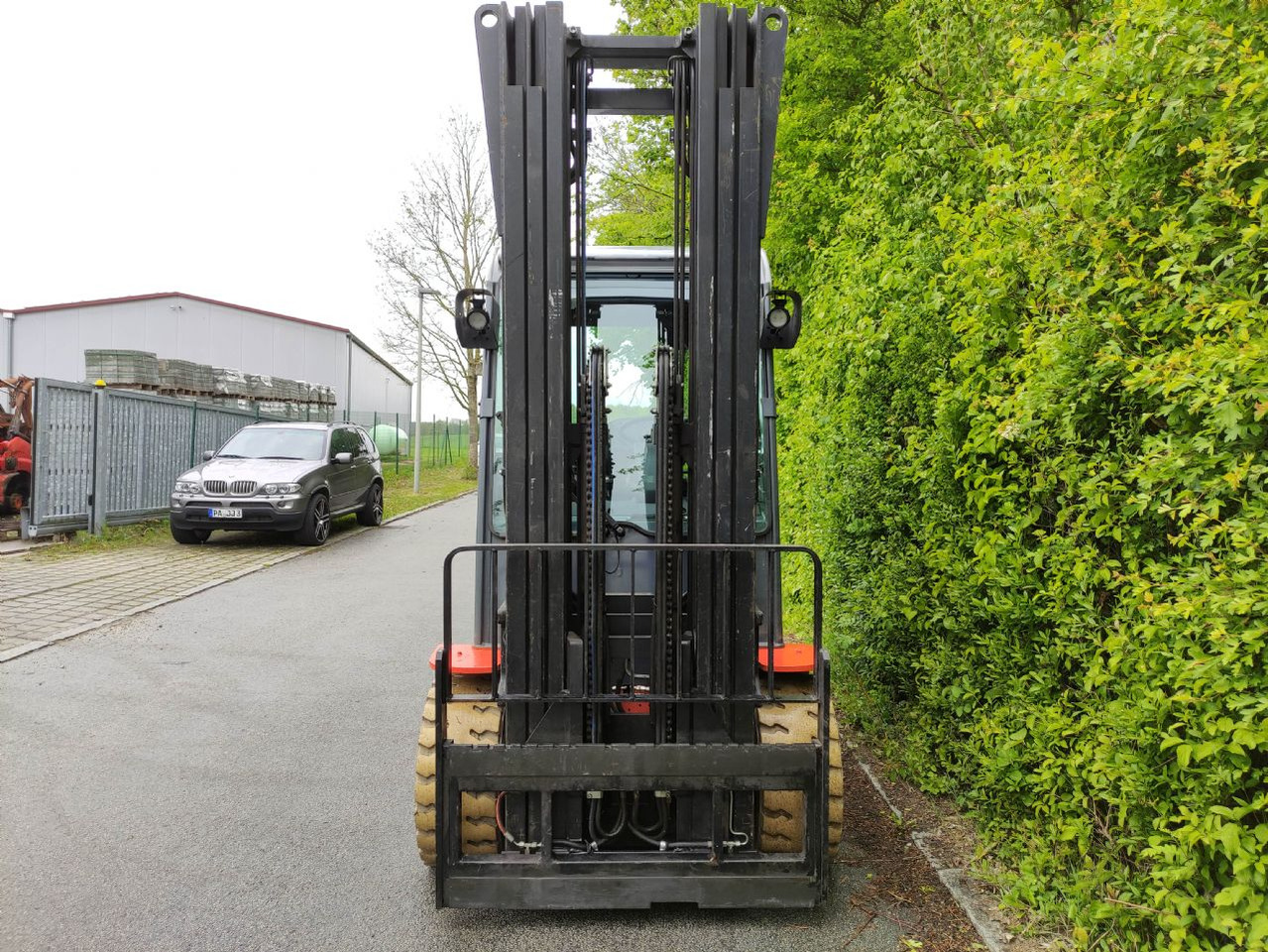 Toyota 8FBMT50 - Forklift listrik: gambar 3 Toyota 8FBMT50 - Forklift listrik: gambar 3
