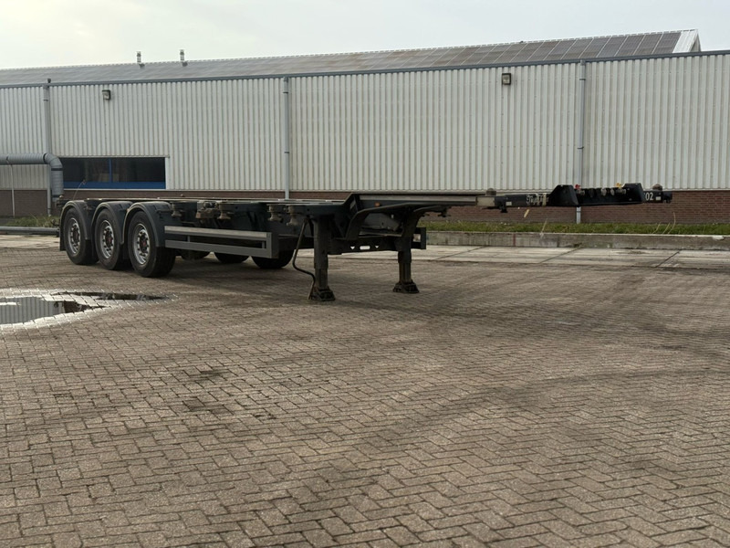 Kögel PORT 40 SIMPLEX 20 CONTAINER CHASSIS, NL TRAILER, 2020 - Semi-trailer pengangkut mobil: gambar 1 Kögel PORT 40 SIMPLEX 20 CONTAINER CHASSIS, NL TRAILER, 2020 - Semi-trailer pengangkut mobil: gambar 1
