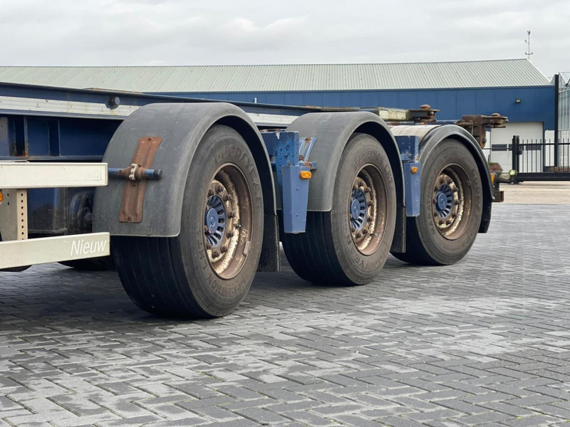 Renders ROC 16.27 CC X-STEERING, ALLE AANSLUITINGEN, APK. - Semi-trailer pengangkut mobil: gambar 2 Renders ROC 16.27 CC X-STEERING, ALLE AANSLUITINGEN, APK. - Semi-trailer pengangkut mobil: gambar 2