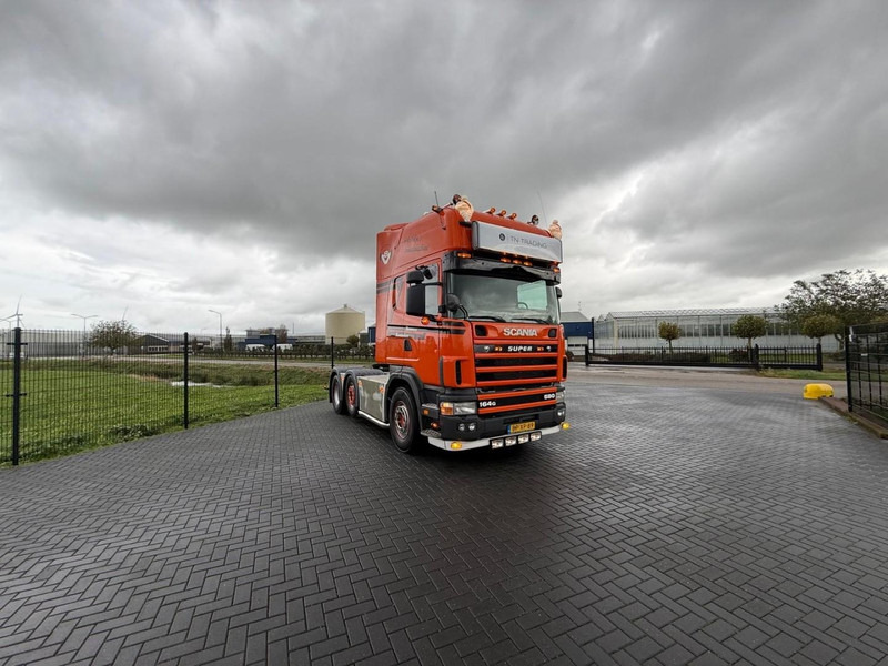 Scania R 164 GA 6X2/4 NA 580 SHOW TRUCK, GESTUURDE VOORLOPER, COMPLEET, TOP. - Tractor head: gambar 4 Scania R 164 GA 6X2/4 NA 580 SHOW TRUCK, GESTUURDE VOORLOPER, COMPLEET, TOP. - Tractor head: gambar 4