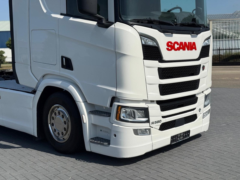 Scania R 590 V8 VOLLUCHT, LEER, HYDRAULIEK, NL KENTEKEN, APK, TACHO 2. - Tractor head: gambar 3 Scania R 590 V8 VOLLUCHT, LEER, HYDRAULIEK, NL KENTEKEN, APK, TACHO 2. - Tractor head: gambar 3