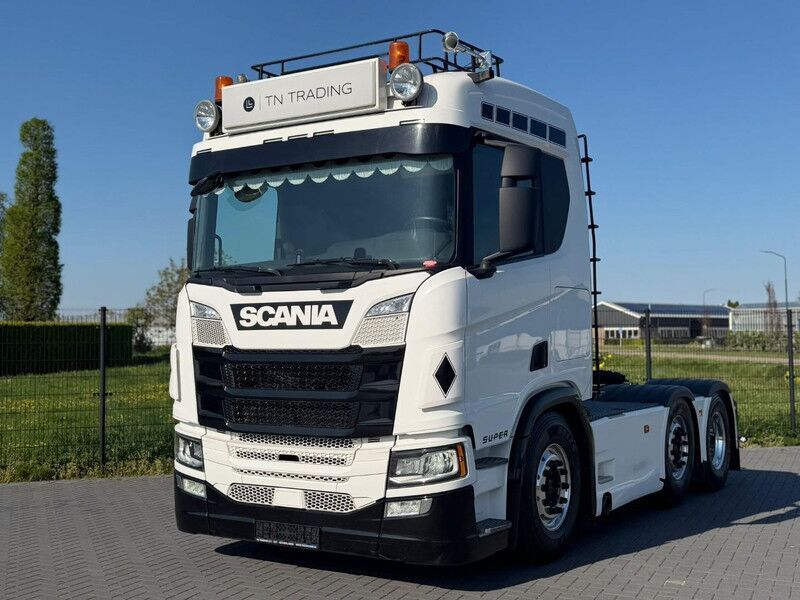 Scania R540 SHOWTRUCK, LAAG DAK, PTO VOORBEREID, VOLLUCHT, RETARDER, ALCOA'S. - Tractor head: gambar 3 Scania R540 SHOWTRUCK, LAAG DAK, PTO VOORBEREID, VOLLUCHT, RETARDER, ALCOA'S. - Tractor head: gambar 3