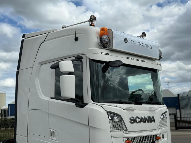 Scania R580 V8 NGS 3.15WB, RETARDER, VOLLUCHT, LEER, LED, KING OF THE ROAD. - Tractor head: gambar 2 Scania R580 V8 NGS 3.15WB, RETARDER, VOLLUCHT, LEER, LED, KING OF THE ROAD. - Tractor head: gambar 2