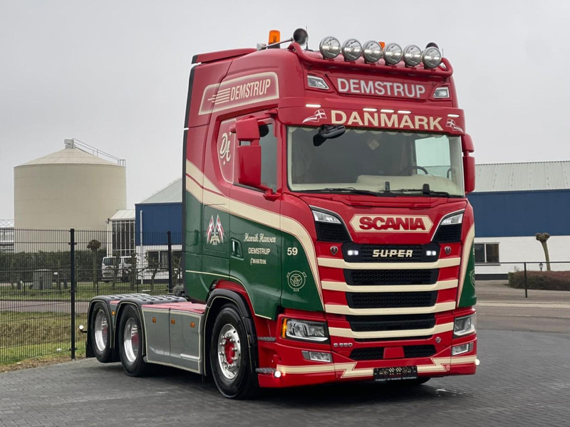 Scania S 650 SHOW TRUCK, FULL AIR, MOTOR BRAKE, PTO/HYDRAULIC. - Tractor head: gambar 1 Scania S 650 SHOW TRUCK, FULL AIR, MOTOR BRAKE, PTO/HYDRAULIC. - Tractor head: gambar 1