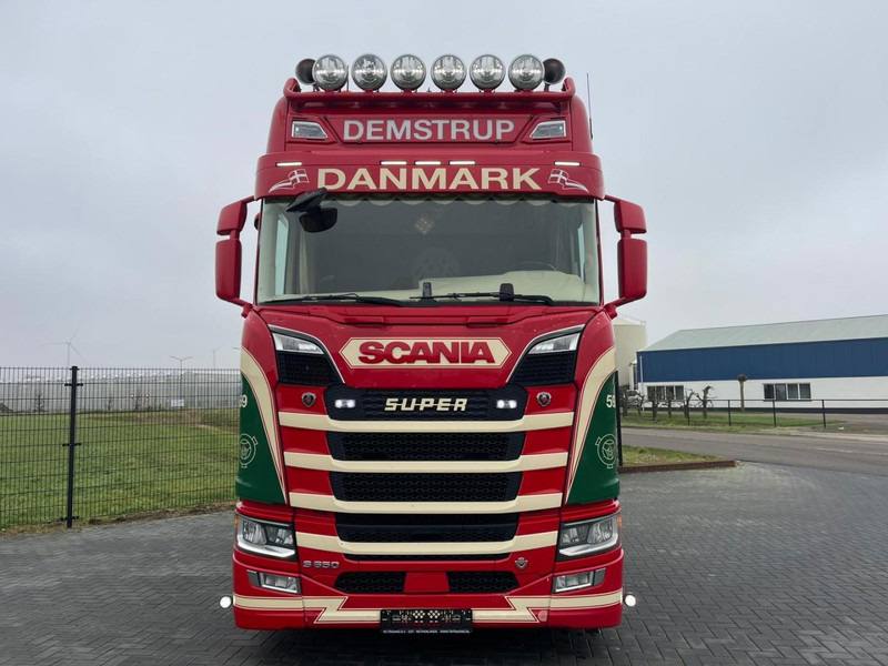 Scania S 650 SHOW TRUCK, FULL AIR, MOTOR BRAKE, PTO/HYDRAULIC. - Tractor head: gambar 3 Scania S 650 SHOW TRUCK, FULL AIR, MOTOR BRAKE, PTO/HYDRAULIC. - Tractor head: gambar 3