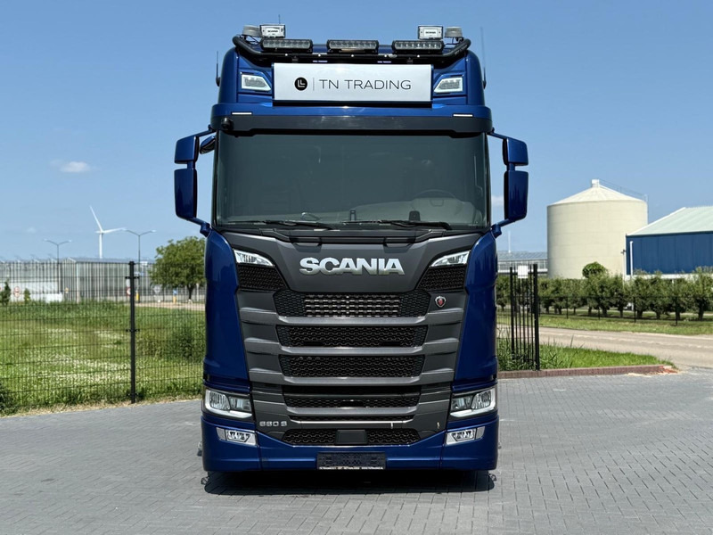 Scania S660 FULL AIR, ALCOA, LEATHER, HYDRAULIC, LIKE NEW. - Tractor head: gambar 4 Scania S660 FULL AIR, ALCOA, LEATHER, HYDRAULIC, LIKE NEW. - Tractor head: gambar 4