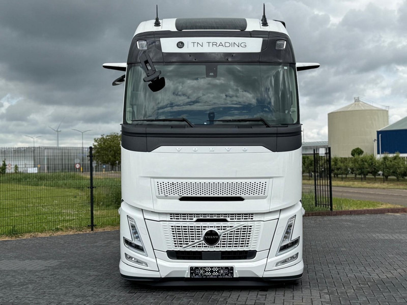 Volvo FH 13.460XL NEW, FULL AIR, ALCOA, HYDRAULIC, XL, FULL. - Tractor head: gambar 3 Volvo FH 13.460XL NEW, FULL AIR, ALCOA, HYDRAULIC, XL, FULL. - Tractor head: gambar 3