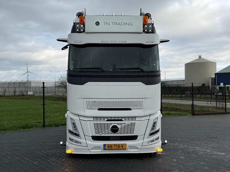 Volvo FH 13.460XL NEW, FULL AIR, ALCOA, HYDRAULIC, XL, SHOW, FULL. - Tractor head: gambar 3 Volvo FH 13.460XL NEW, FULL AIR, ALCOA, HYDRAULIC, XL, SHOW, FULL. - Tractor head: gambar 3